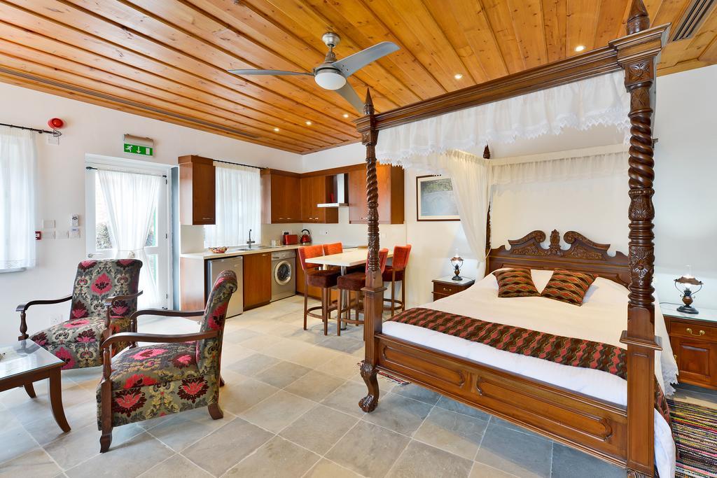Vasilikis House Guest House Kalopanagiotis Room photo