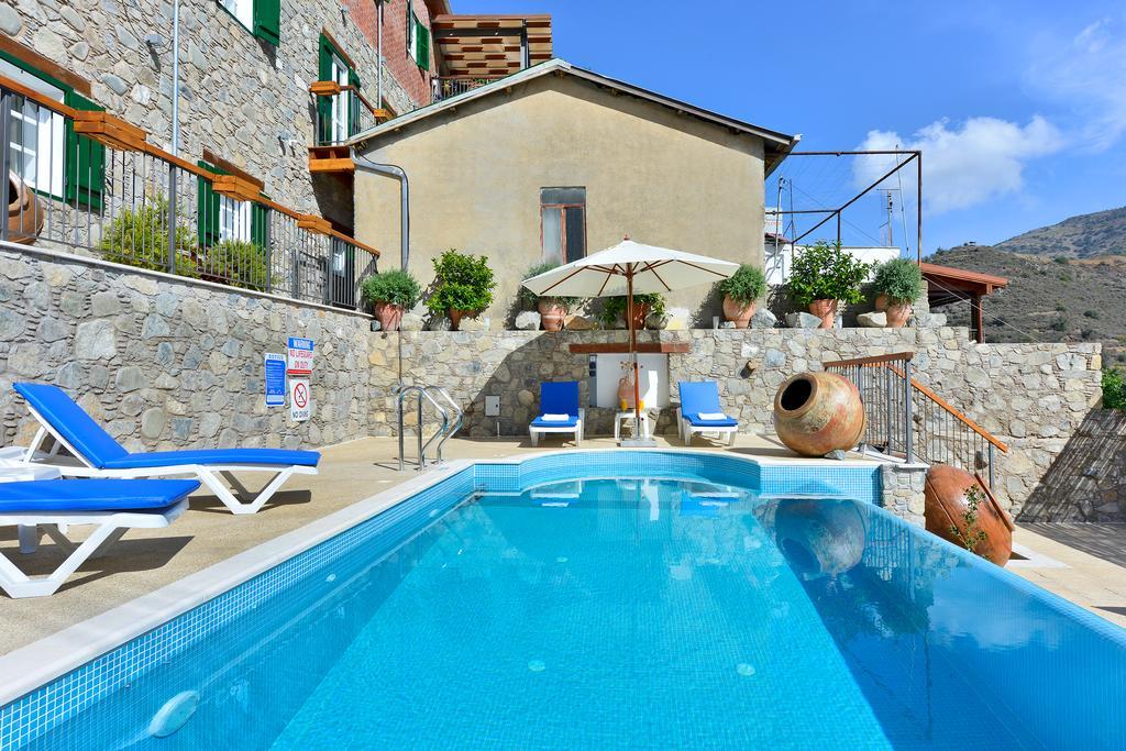 Vasilikis House Guest House Kalopanagiotis Exterior photo