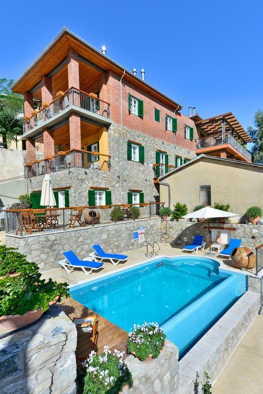Vasilikis House Guest House Kalopanagiotis Exterior photo