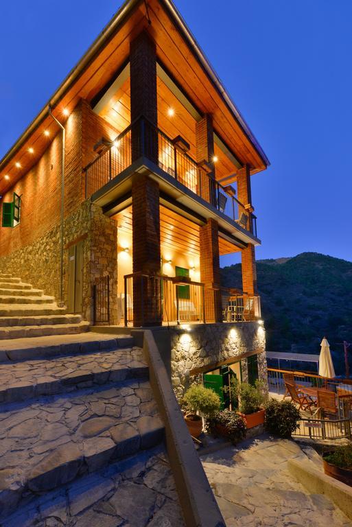 Vasilikis House Guest House Kalopanagiotis Exterior photo